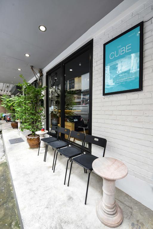 The Cube Hostel Silom Bangkok Exterior foto